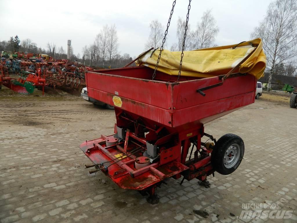 Bredal B 2 ミネラル散布機