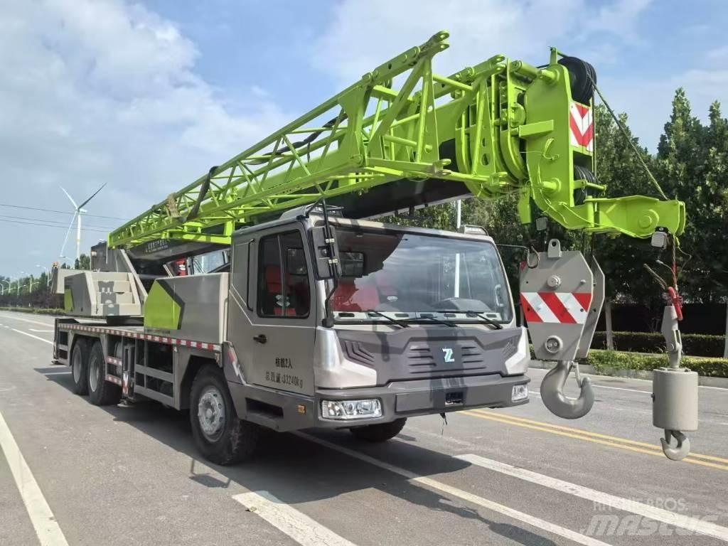 Zoomlion ZCT 251 V ホイスト、ウインチ、エレベーター