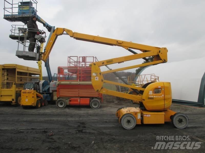 Manitou 170AETJ ブームリフト　屈伸型