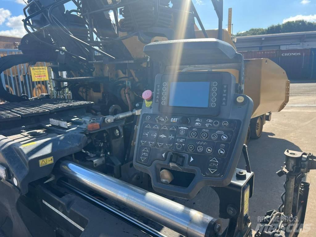 CAT AP 500 F アスファルトフィニッシャ