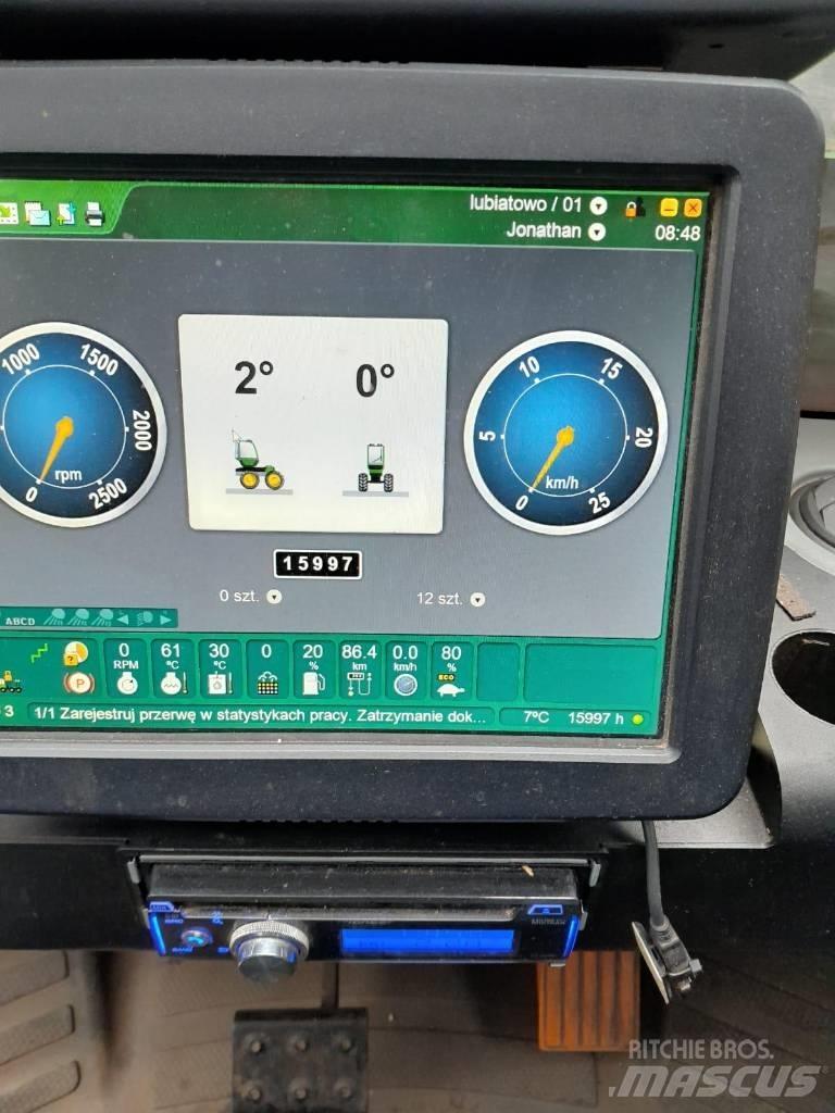 John Deere 1110 E フォワーダー