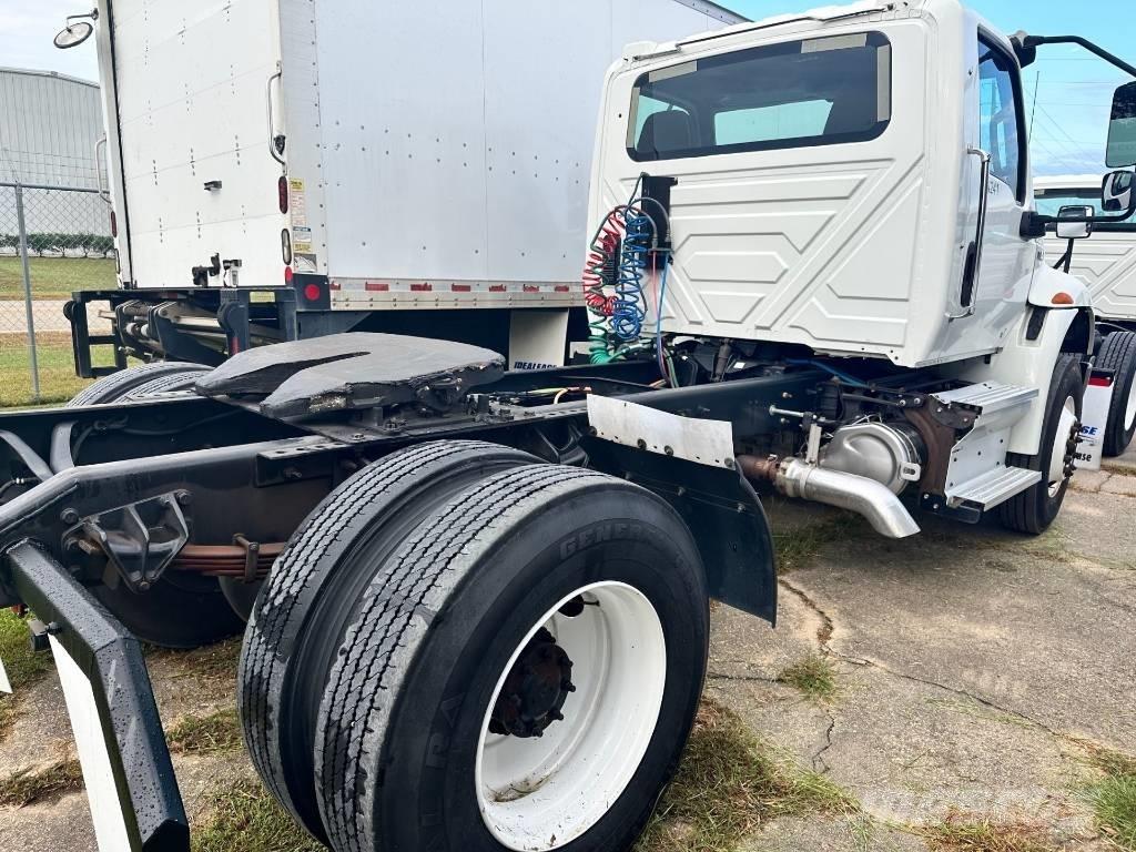 International MV607 中古トラクターヘッド | トレーラーヘッド