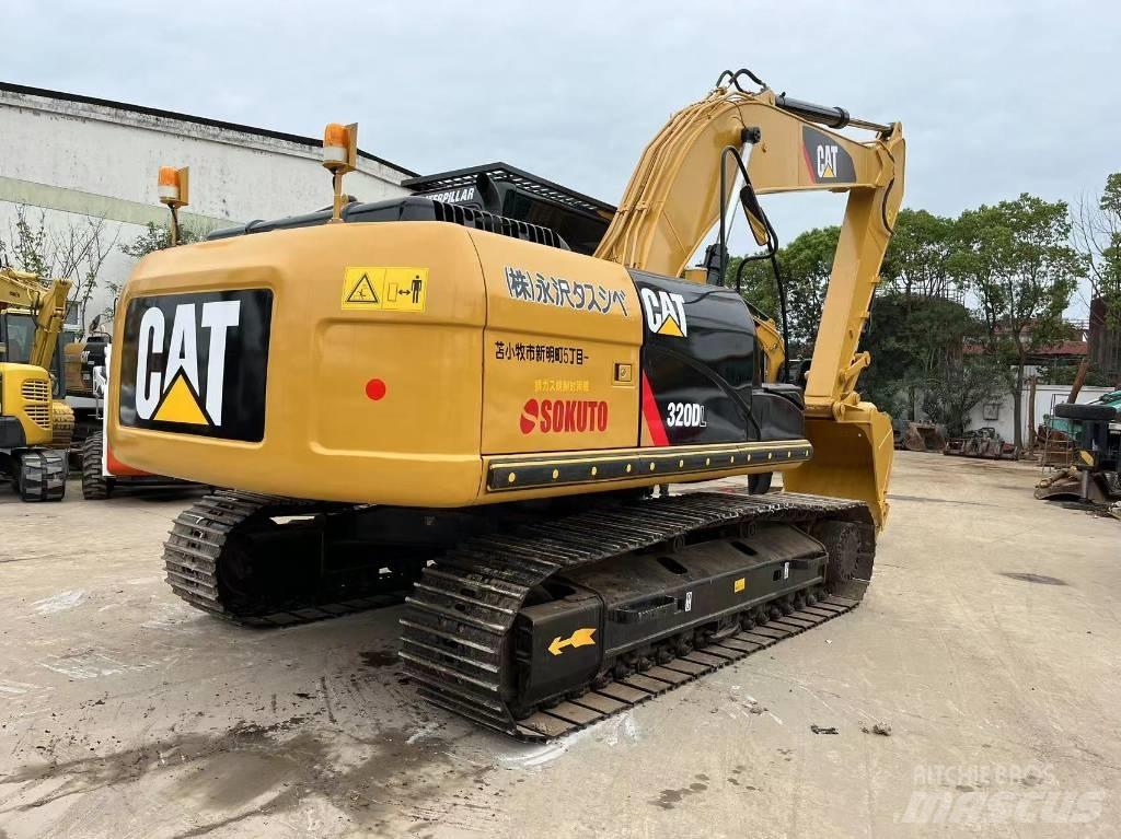 CAT 320 D 大型油圧ショベル12t以上（パワーショベル・ユンボ）