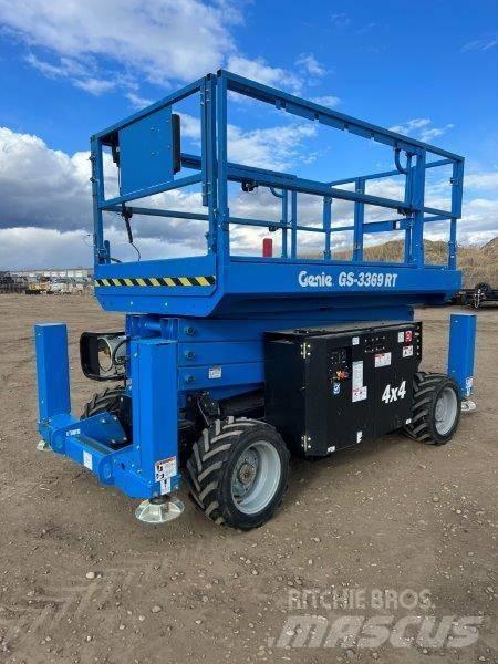 Genie GS 3369 RT シザースリフト