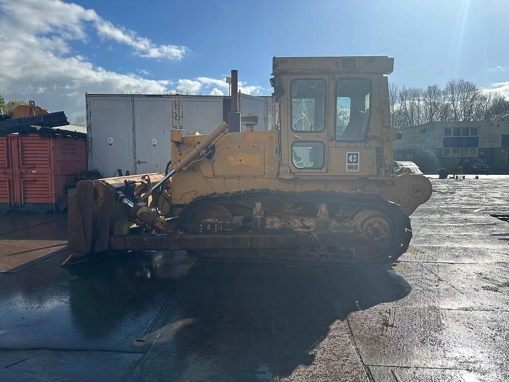 CAT D6D with winch ブルドーザー