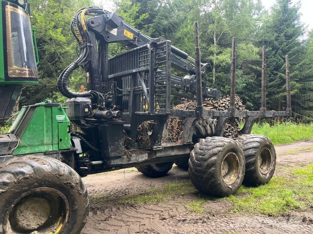 John Deere 1510 E フォワーダー