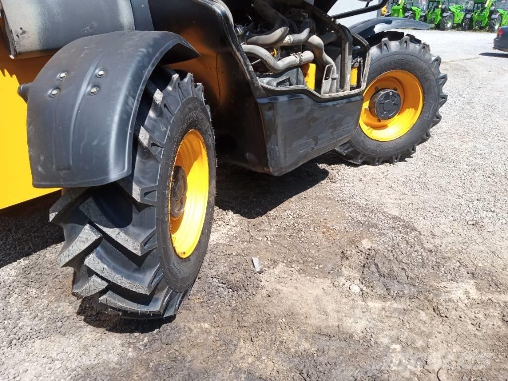 JCB 535-95 テレスコーピックハンドラー