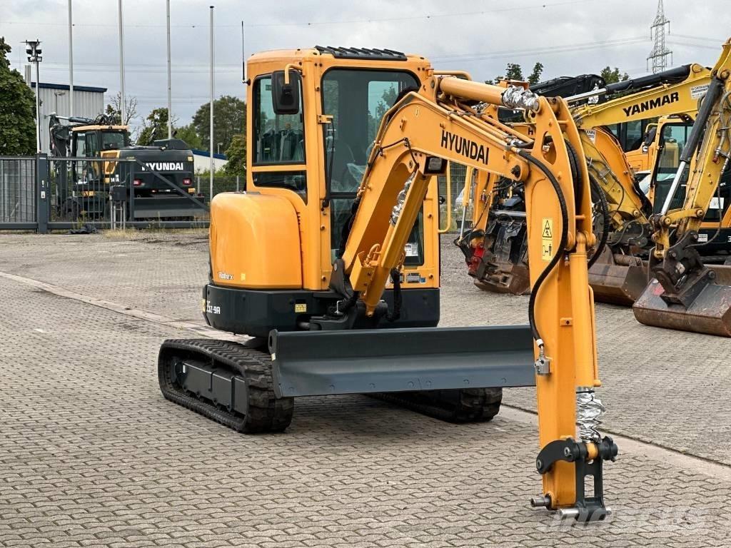 Hyundai R35Z 9A ミニ油圧ショベル 7t以下（ミニユンボ・ミニディガー）