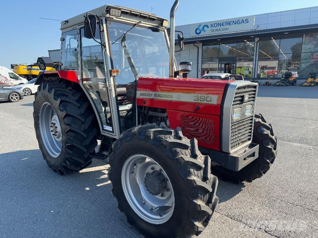 Massey Ferguson 390 トラクター