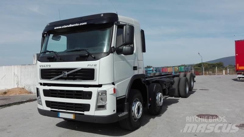 Volvo FM 12 340 8X2 キャブ付きシャーシ