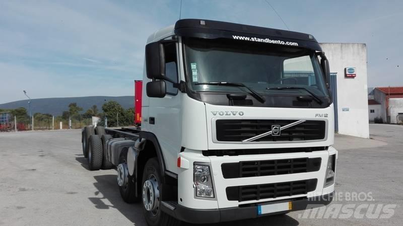 Volvo FM 12 340 8X2 キャブ付きシャーシ