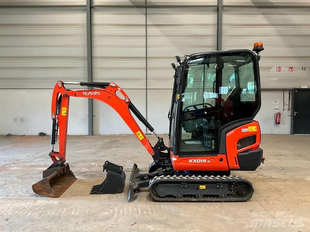 Kubota KX 019-4 ミニ油圧ショベル 7t以下（ミニユンボ・ミニディガー）
