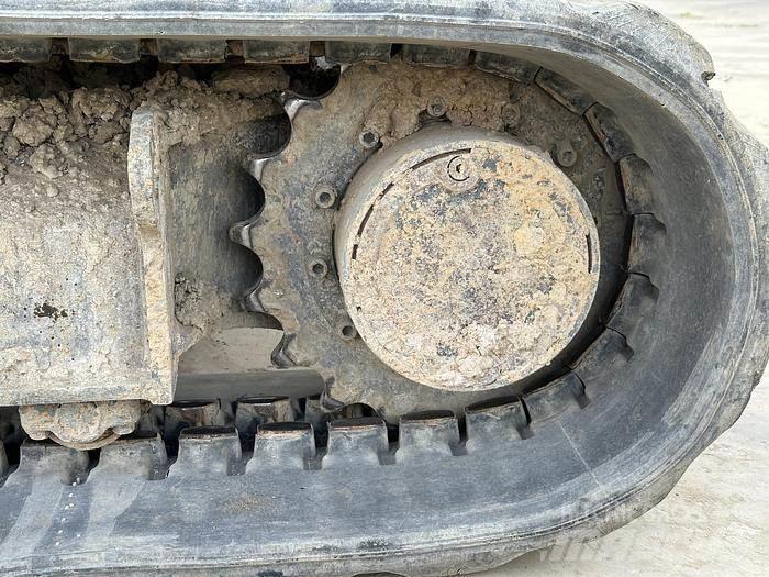 Kubota KX080-4a 中型油圧ショベル 7ｔ-12ｔ（ユンボ・パワーショベル・バックホー）