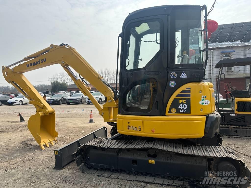 Komatsu PC 40 MR ミニ油圧ショベル 7t以下（ミニユンボ・ミニディガー）