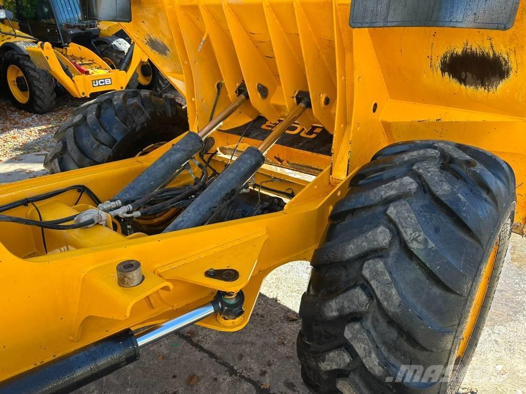 JCB 9FT サイト　ダンプ