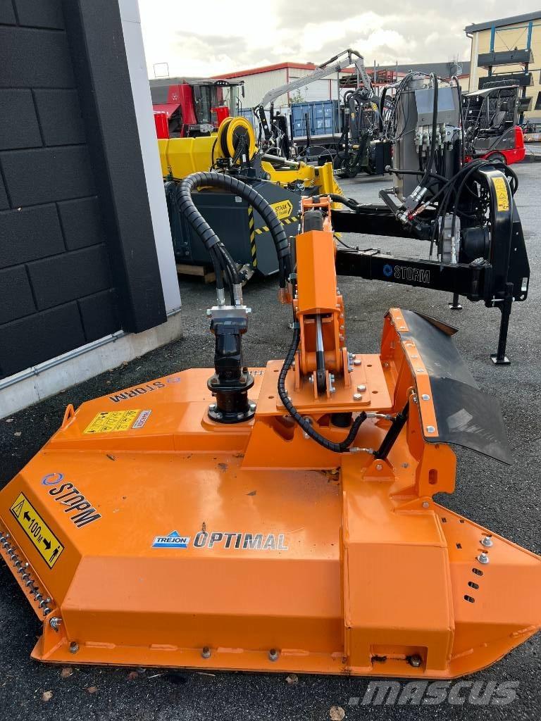 Optimal 1650 STORM グランド整備機械-その他