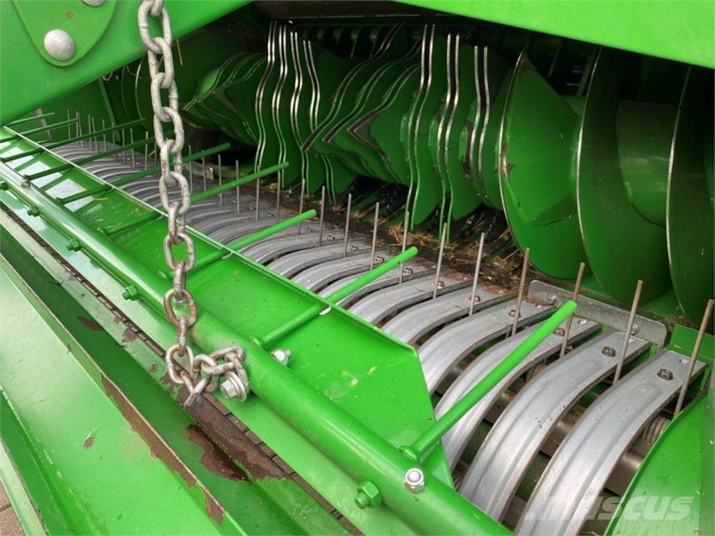 John Deere V 451 M ラウンドベーラー