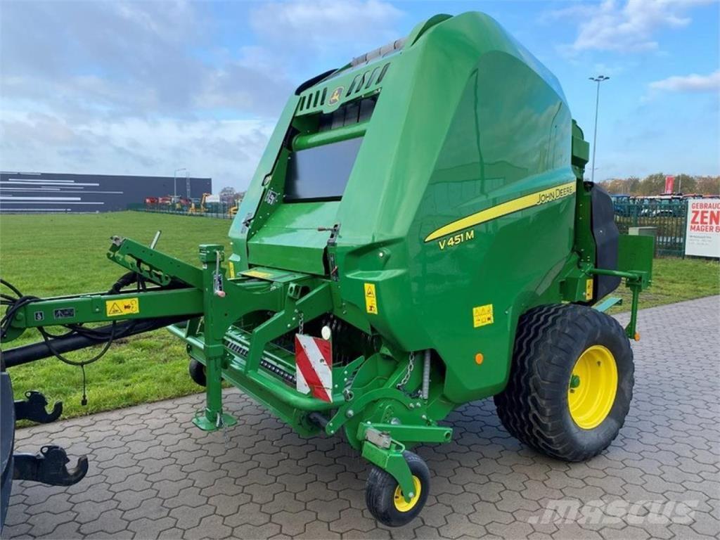John Deere V 451 M ラウンドベーラー