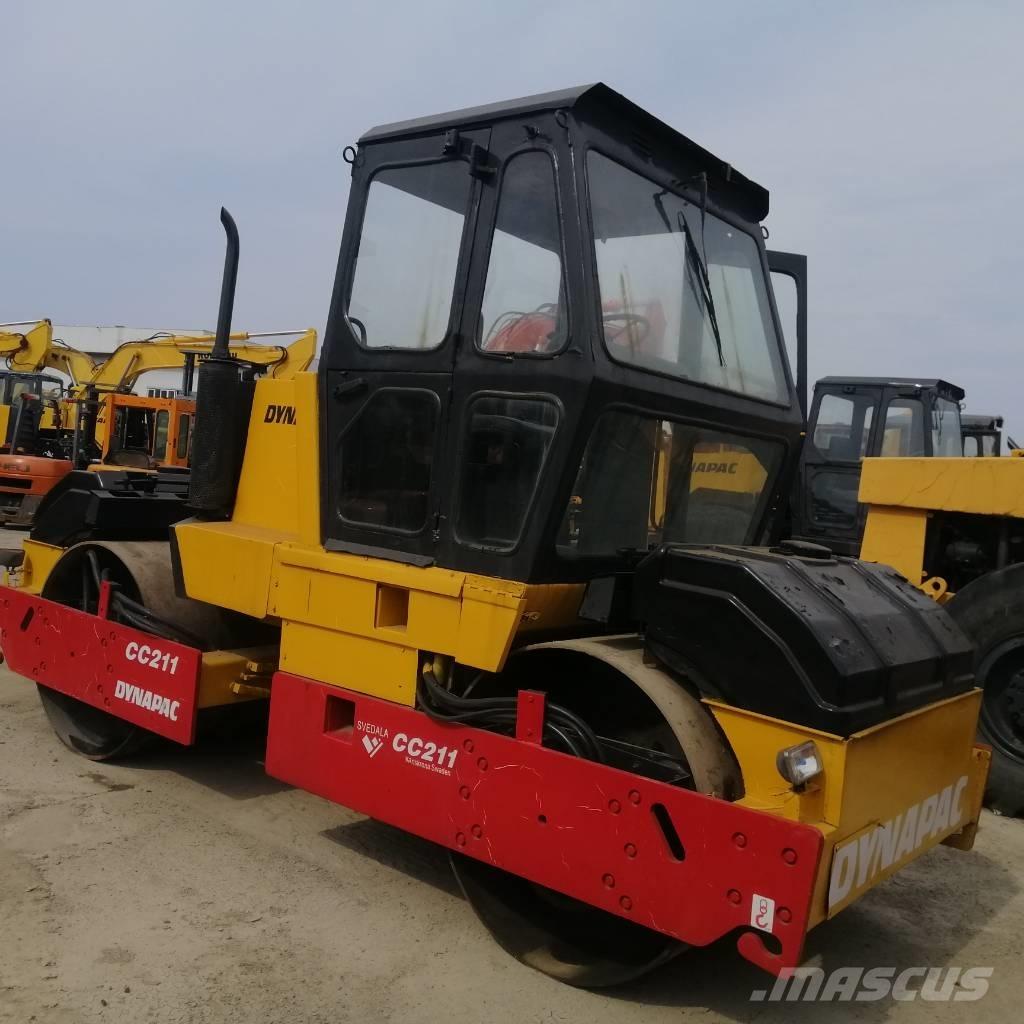 Dynapac CC 211 タンデムローラ