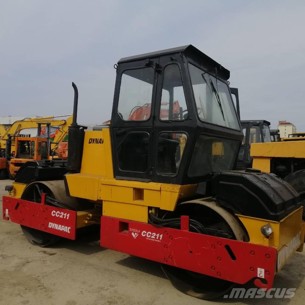 Dynapac CC 211 タンデムローラ