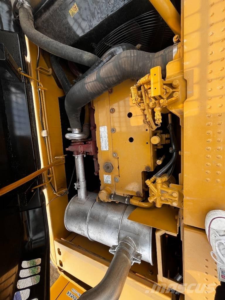 CAT 320 D 大型油圧ショベル12t以上（パワーショベル・ユンボ）