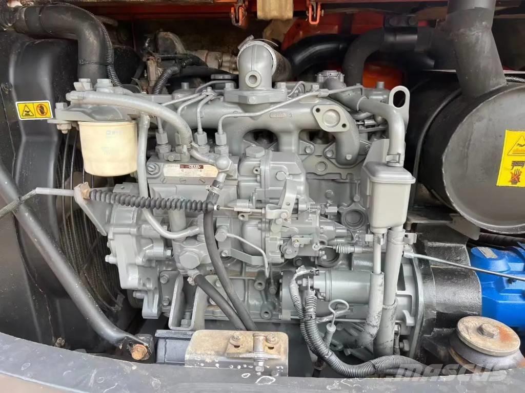Doosan DH55 ミニ油圧ショベル 7t以下（ミニユンボ・ミニディガー）