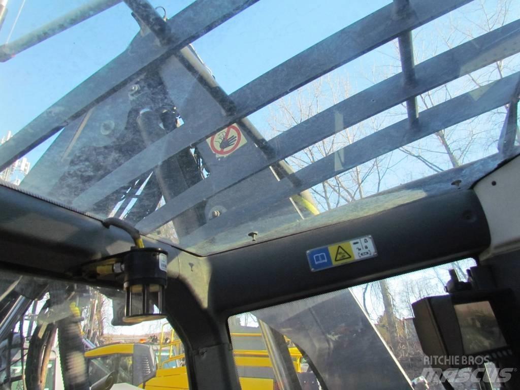 Epiroc SMRC T40-11 サーフェイスドリルリグ