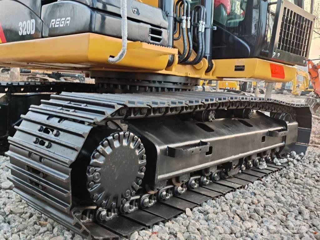 CAT 320 D 大型油圧ショベル12t以上（パワーショベル・ユンボ）