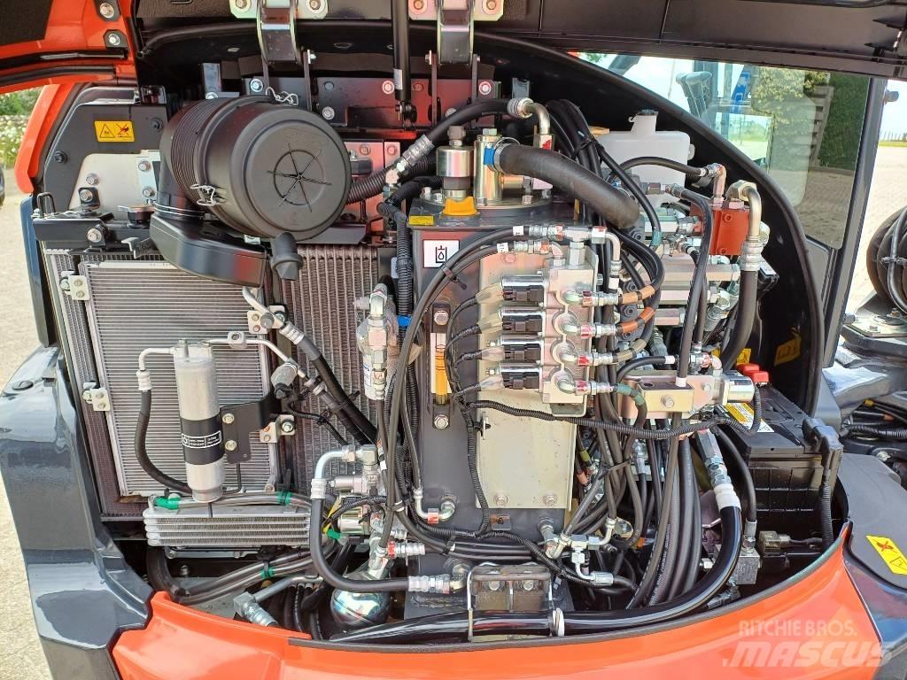 Kubota KX060-5 VA 中型油圧ショベル 7ｔ-12ｔ（ユンボ・パワーショベル・バックホー）