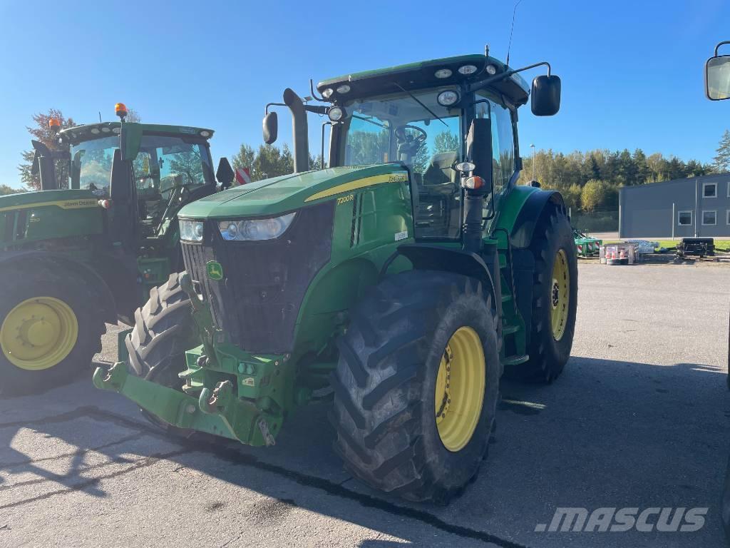 John Deere 7200 R トラクター