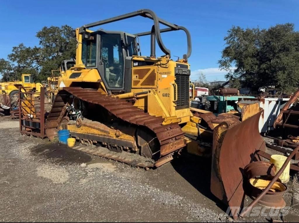 CAT D 6 M ブルドーザー