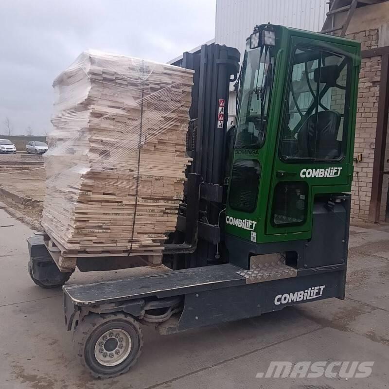 Combilift C 4000 MK4 全方向リーチ型フォークリフト