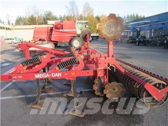 He-Va 3 m Mega-Dan カルチベーター