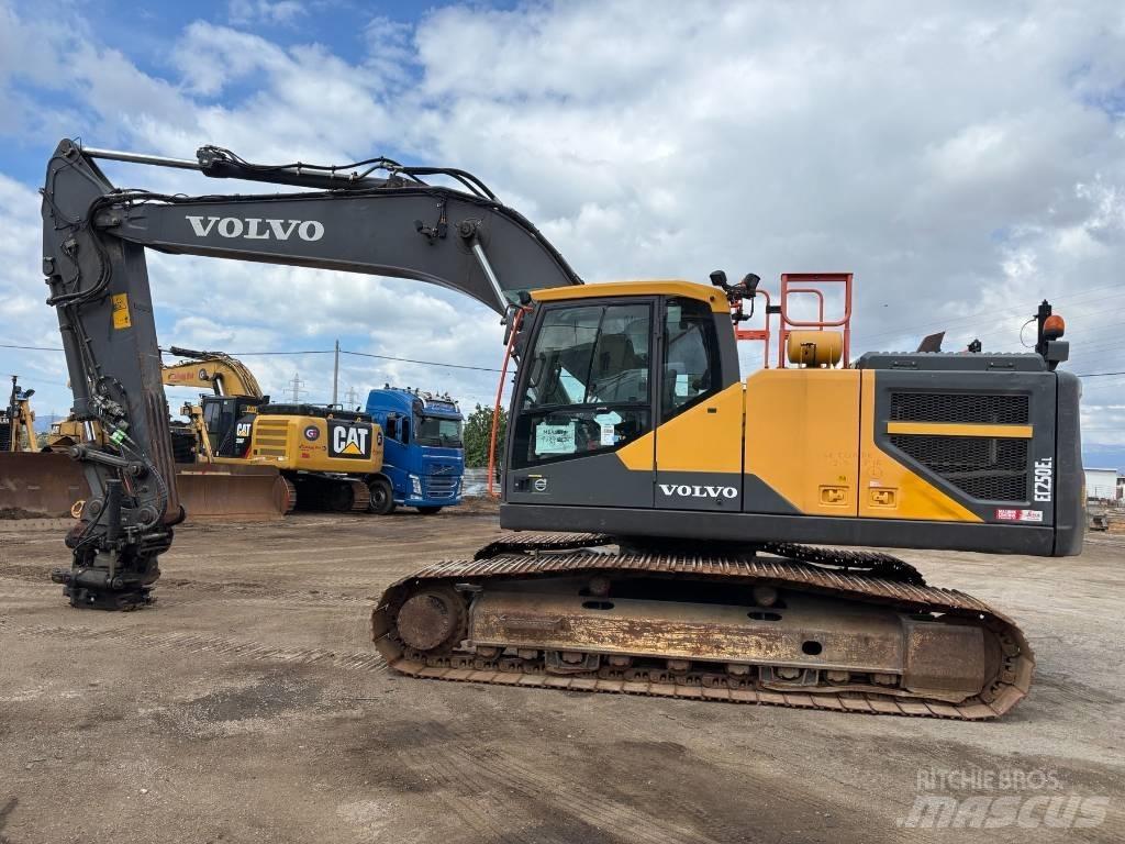 Volvo EC 250 EL 大型油圧ショベル12t以上（パワーショベル・ユンボ）