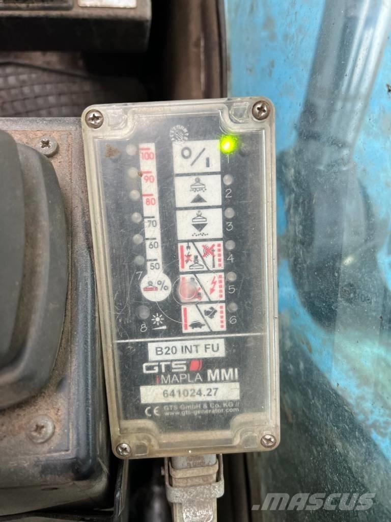 Terex Fuchs MHL350 廃棄物／工業産廃処理機