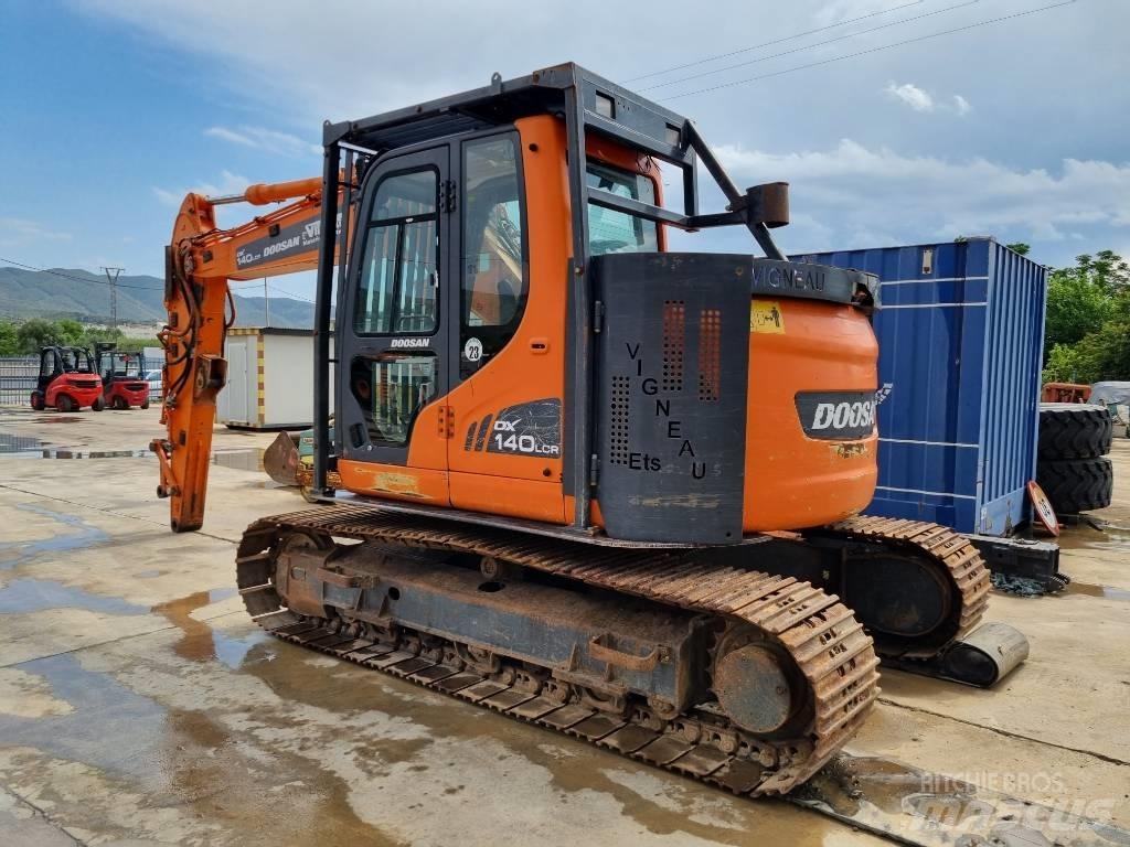 Doosan DX 140 LCR 林業油圧ショベル（パワーショベル・ユンボ・バックホー）