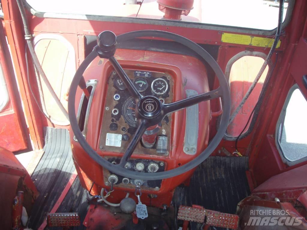 Volvo BM T 814 トラクター