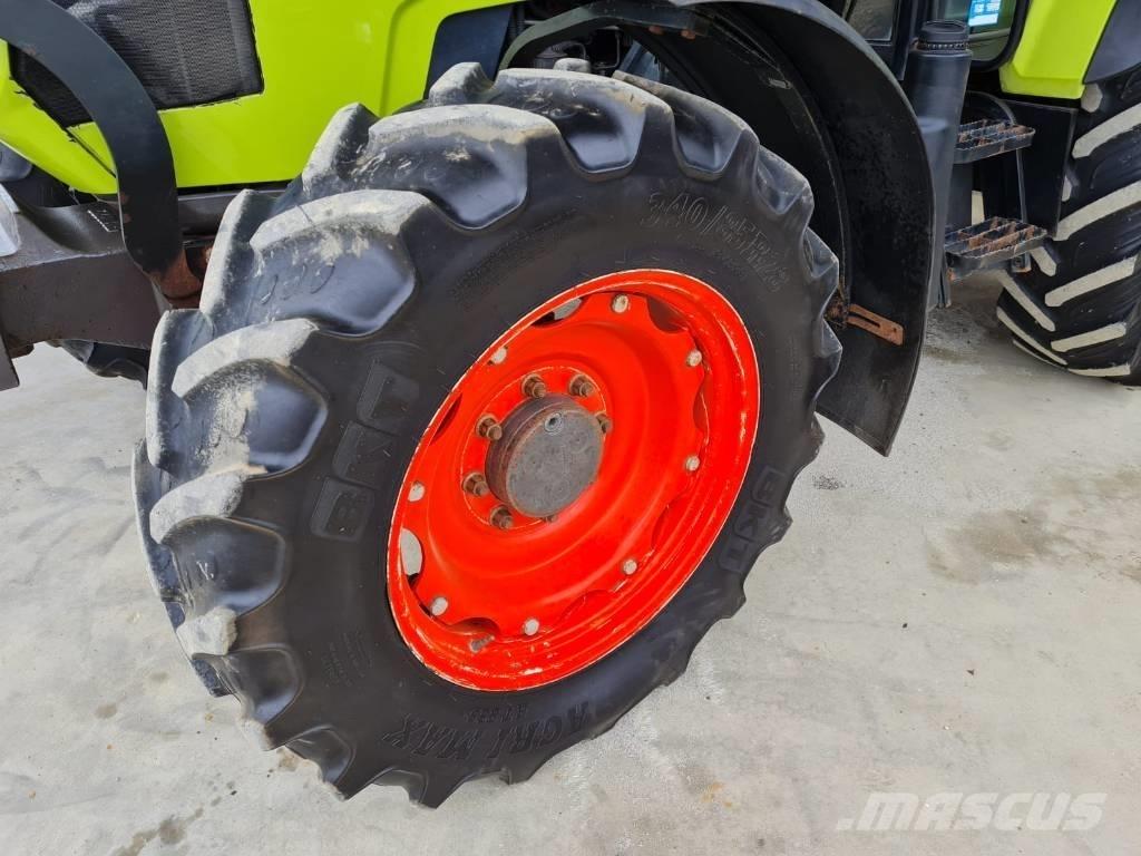 CLAAS Arion 410 トラクター