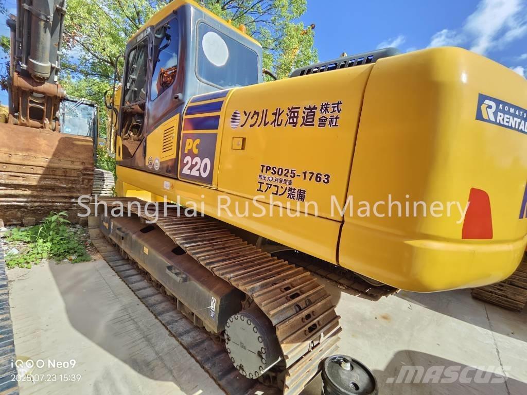 Komatsu 220-7 大型油圧ショベル12t以上（パワーショベル・ユンボ）