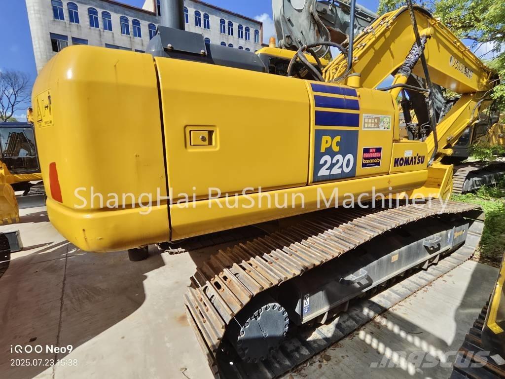 Komatsu 220-7 大型油圧ショベル12t以上（パワーショベル・ユンボ）