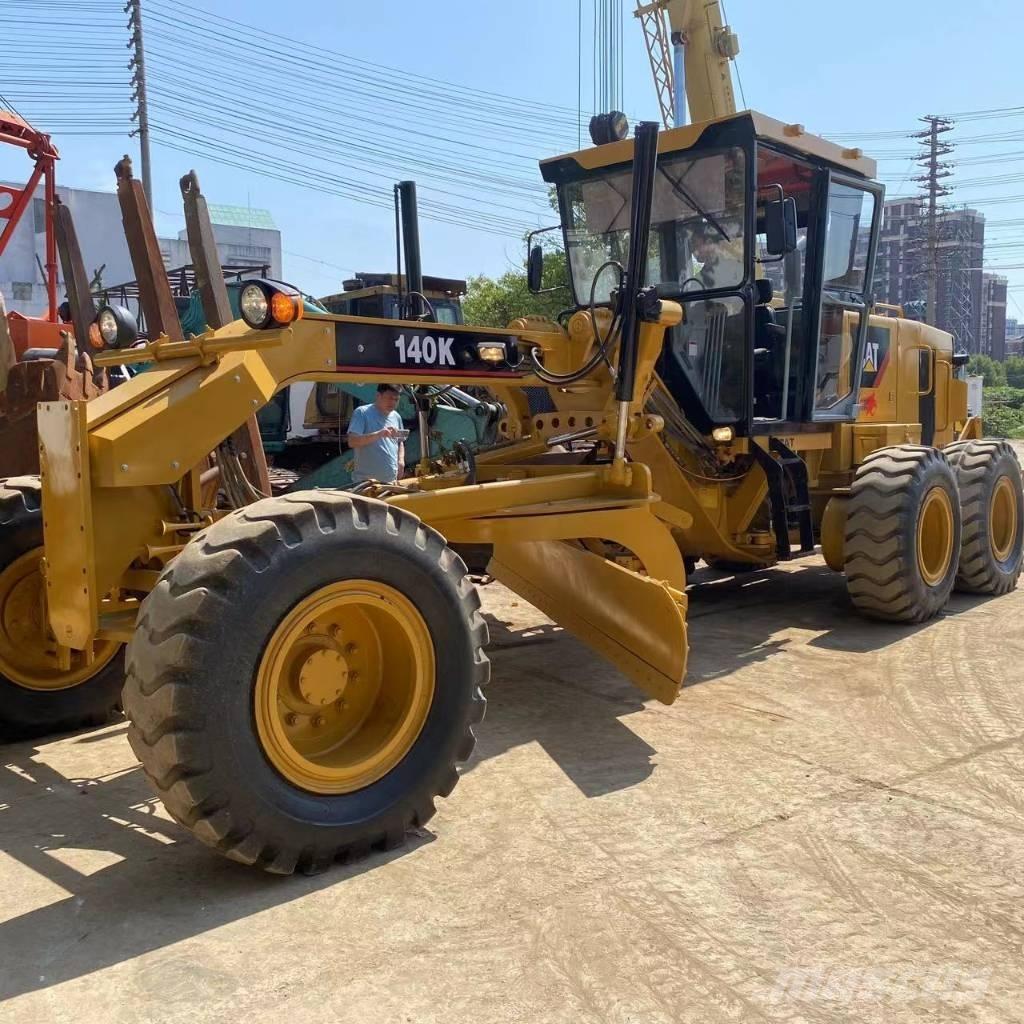 CAT 140 K モーターグレーダー