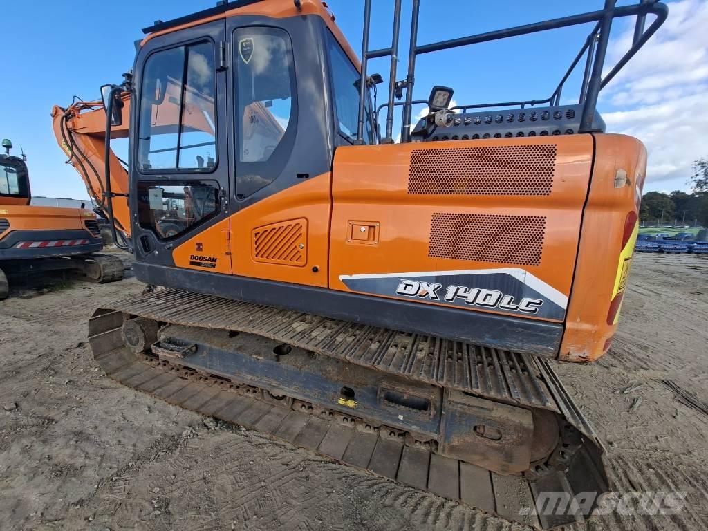 Doosan DX140LC-7 大型油圧ショベル12t以上（パワーショベル・ユンボ）
