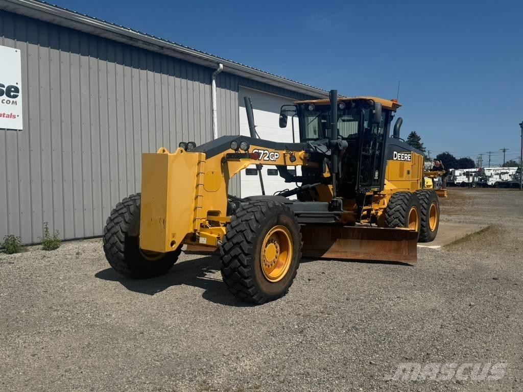 John Deere 672 GP モーターグレーダー