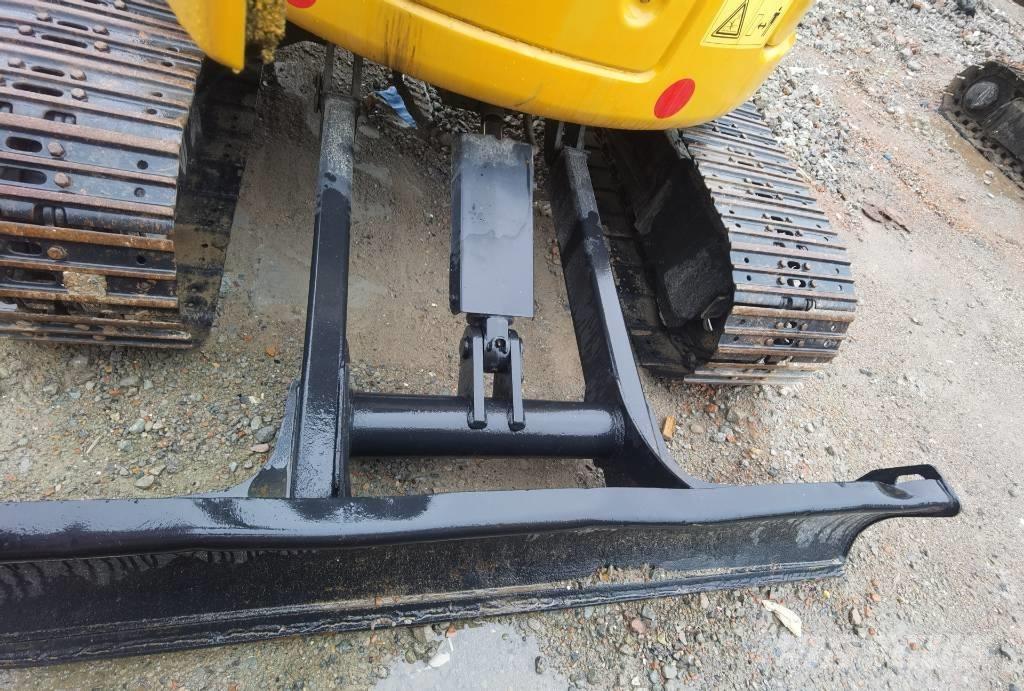 CAT 303.5 E CR ミニ油圧ショベル 7t以下（ミニユンボ・ミニディガー）