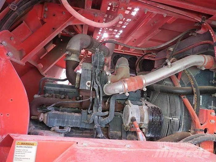 Sandvik DT 821 SC サーフェイスドリルリグ