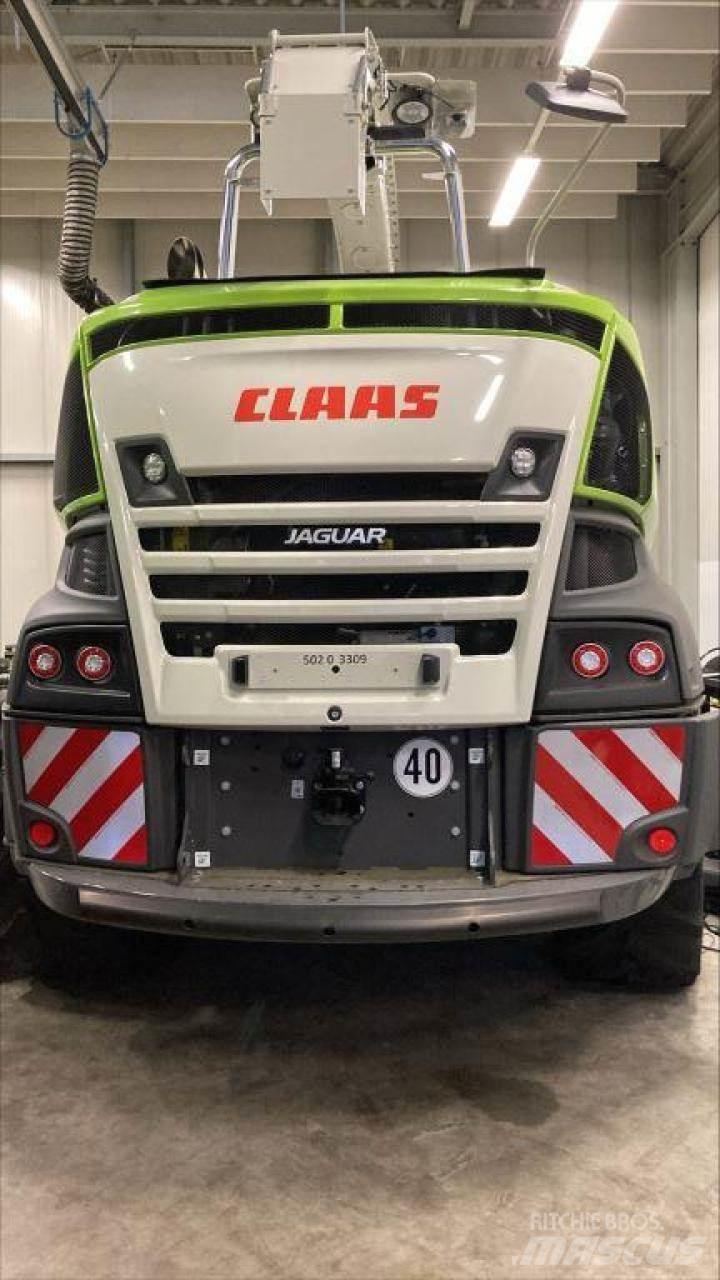CLAAS Jaguar 990 自走式フォレージハーベスター
