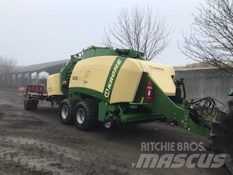 Krone Big pack 4x4 スクエアベーラー