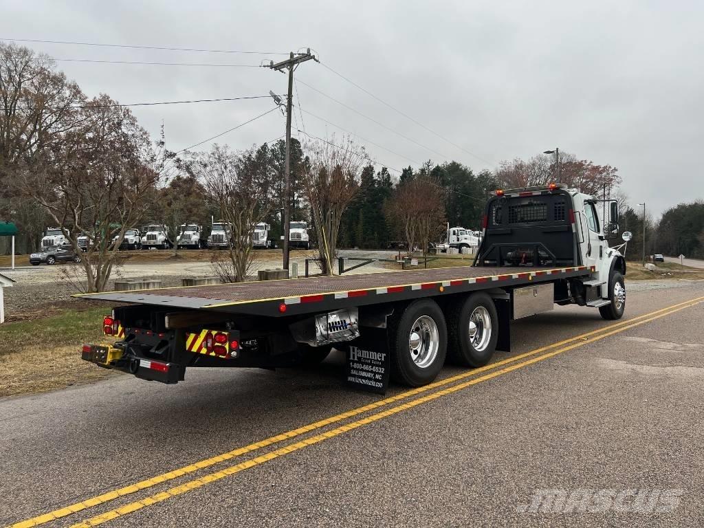 Freightliner M2 レッカー車