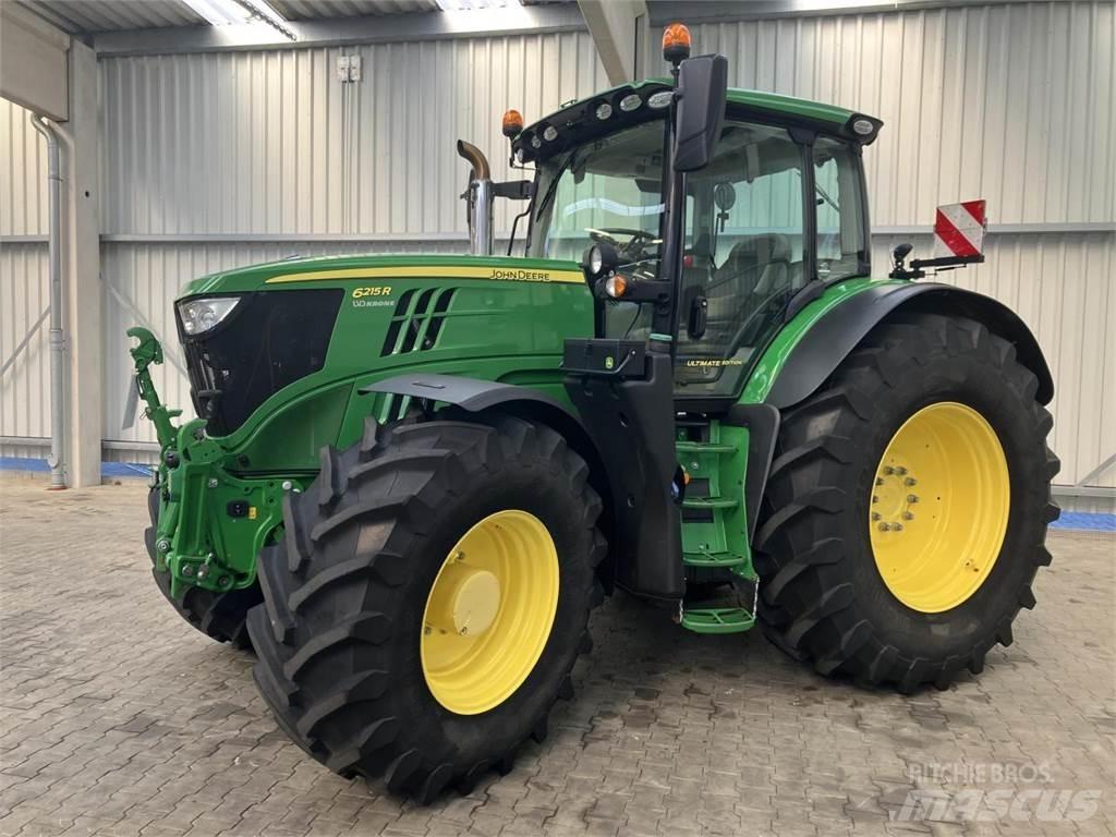 John Deere 6215R トラクター