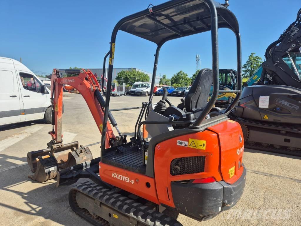 Kubota KX 019-4 ミニ油圧ショベル 7t以下（ミニユンボ・ミニディガー）